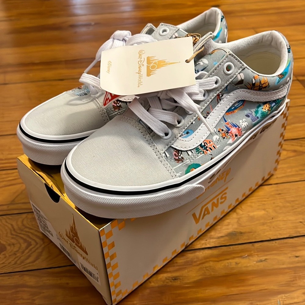 NWT Walt Disney World Vans